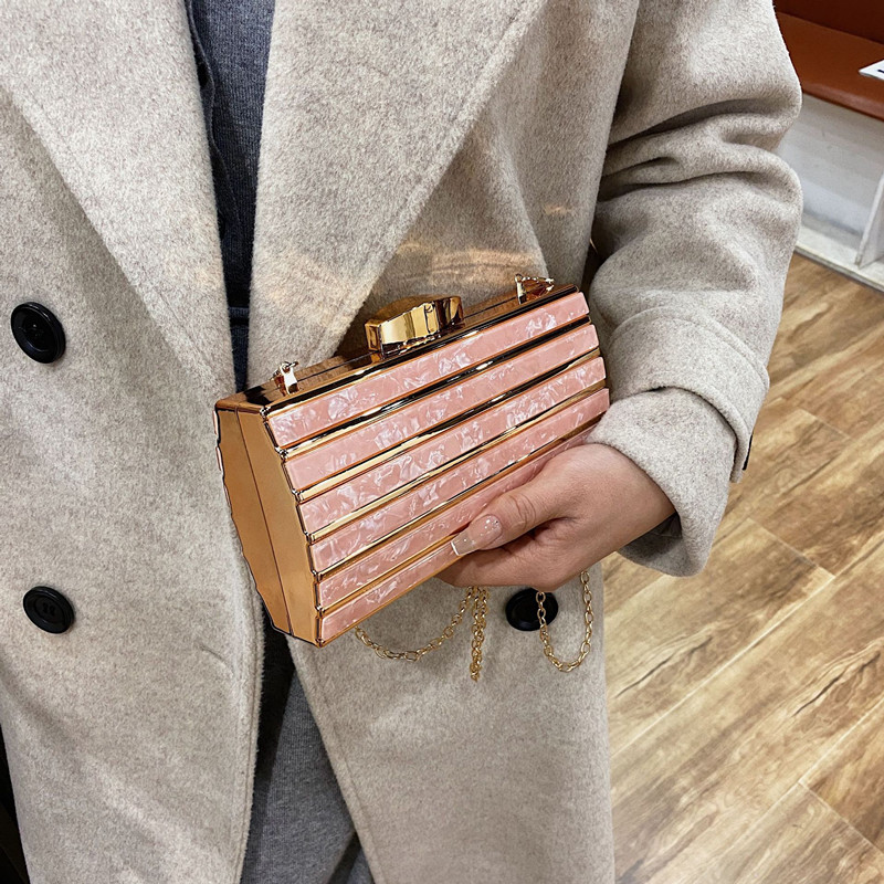 Bolsos cuadrados acrílicos de  - Mini Bag Evening Clutch reseña y precio